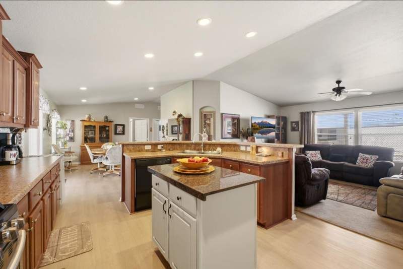 3300 E. Broadway Rd. #162