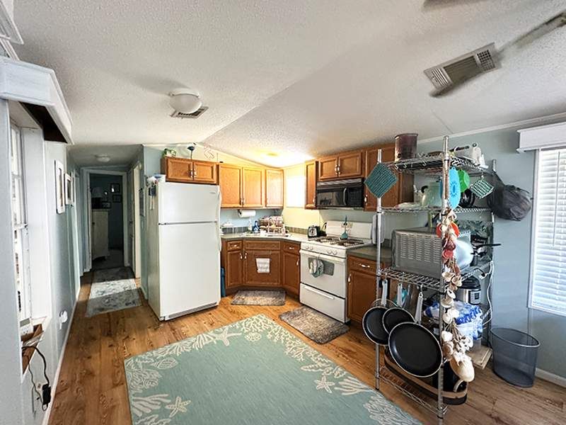 25501 Trost Blvd. 06-38