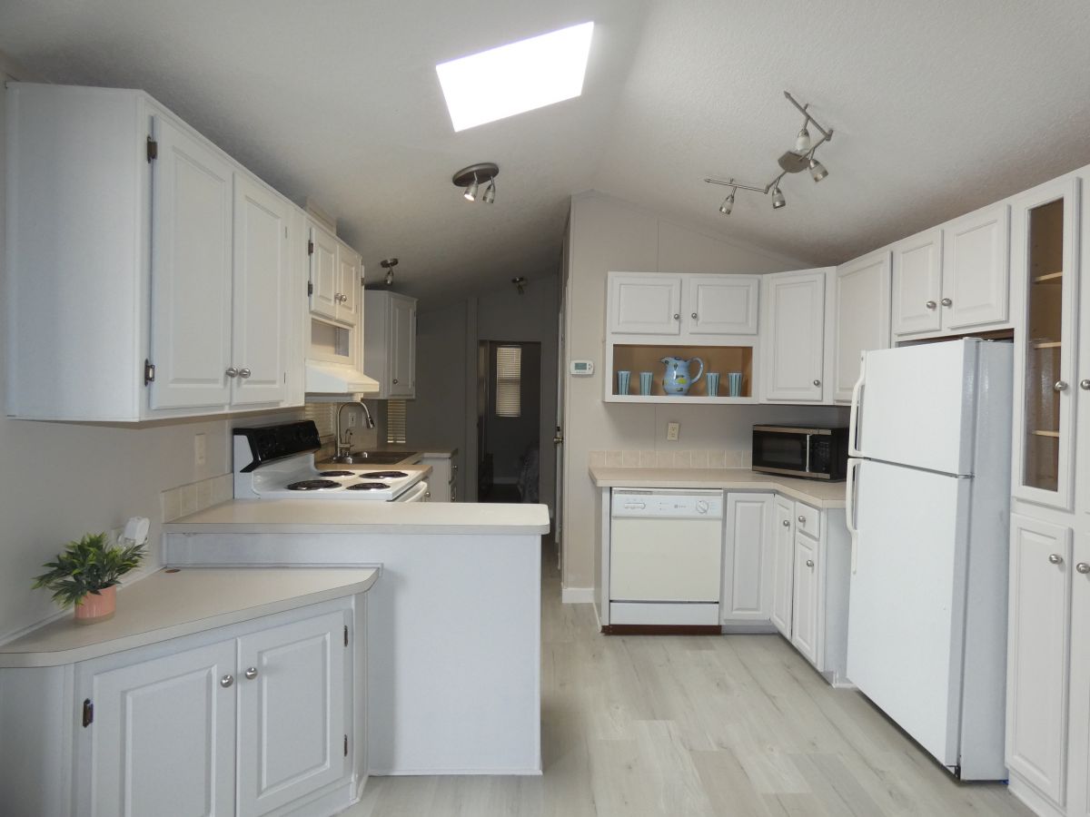 1110 North Henness Road, Site 1475