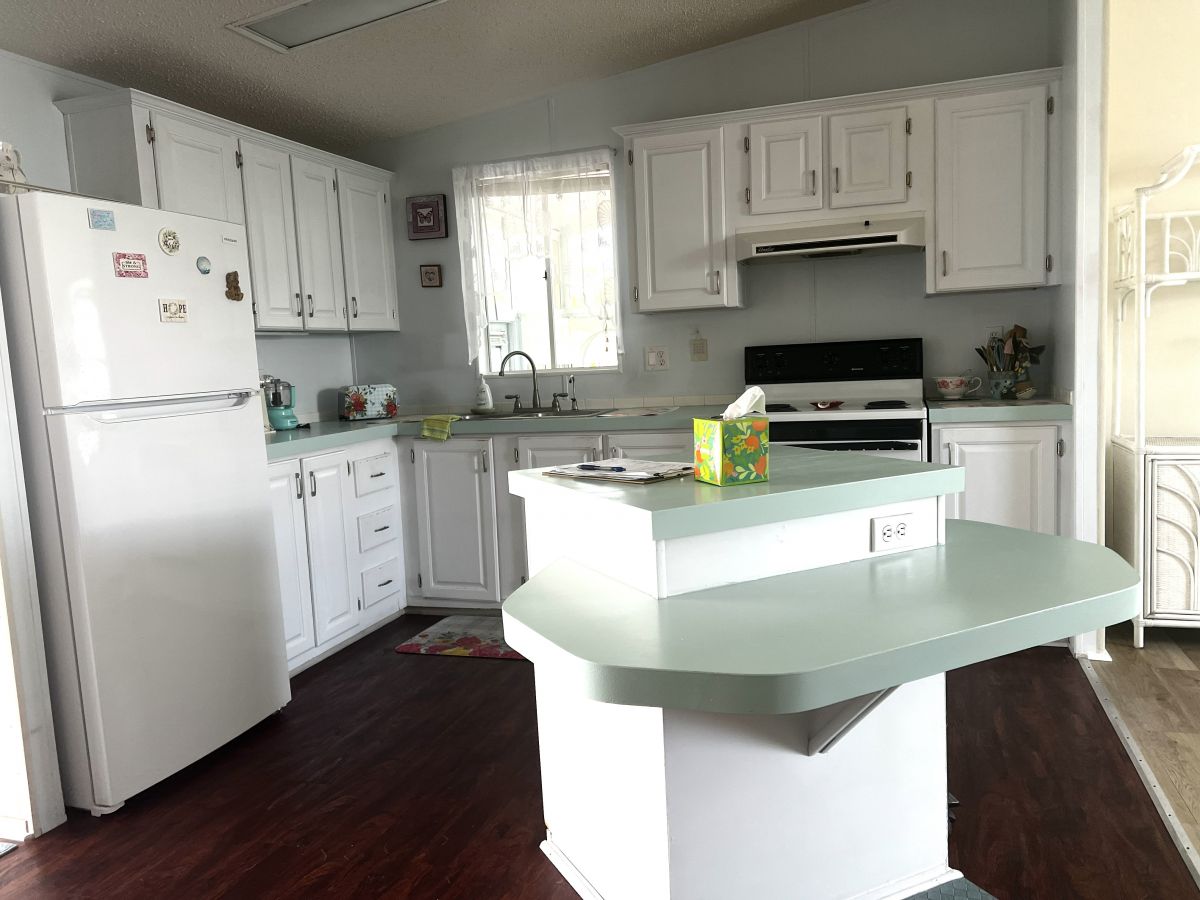 29200 S. Jones Loop Road #179