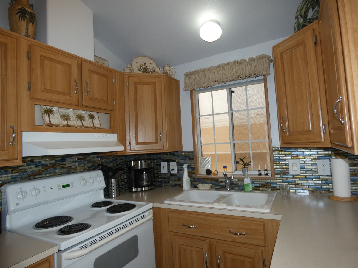 1110 North Henness Road, Site 906