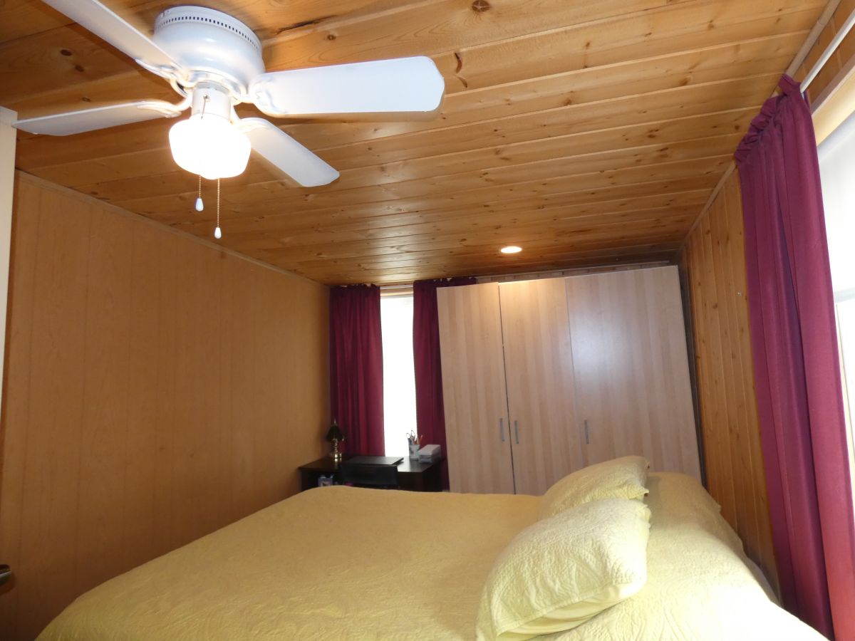 1110 North Henness Road, Site 906