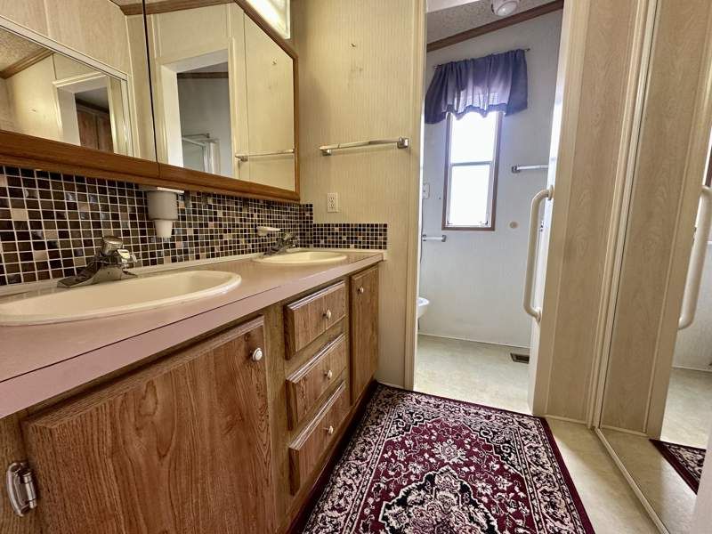 2727 E. University Drive, #070