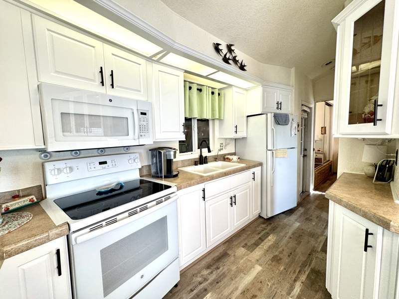 10442 N Frontage Rd #375