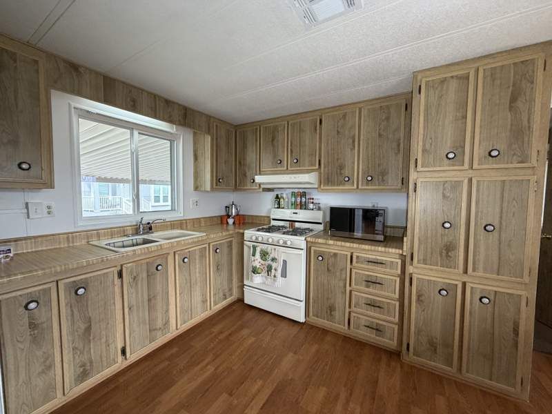 3300 E. Broadway Rd. #75