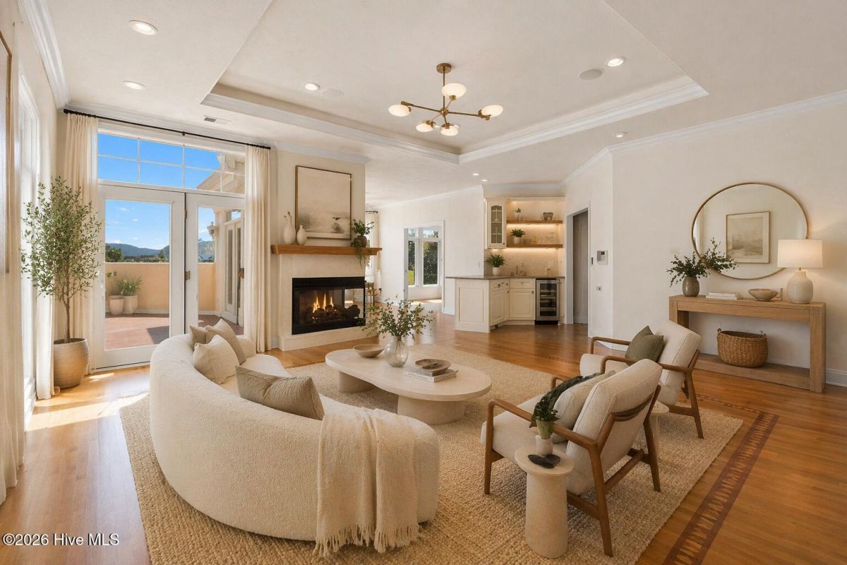 101 Windsor Circle