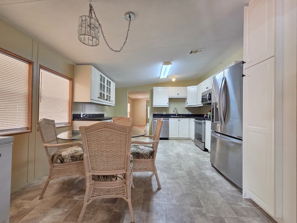 130 Winterdale Dr. S