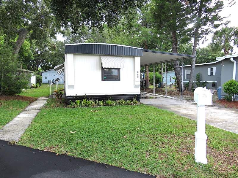 840 Spanish Moss Dr.