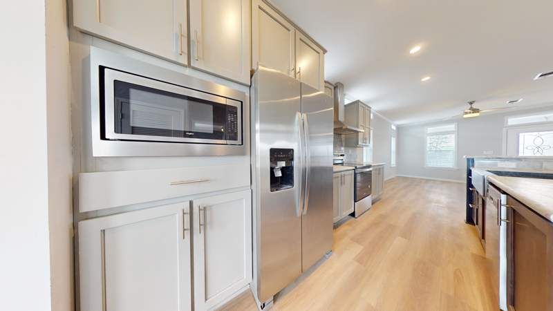 25663 Redblush Circle