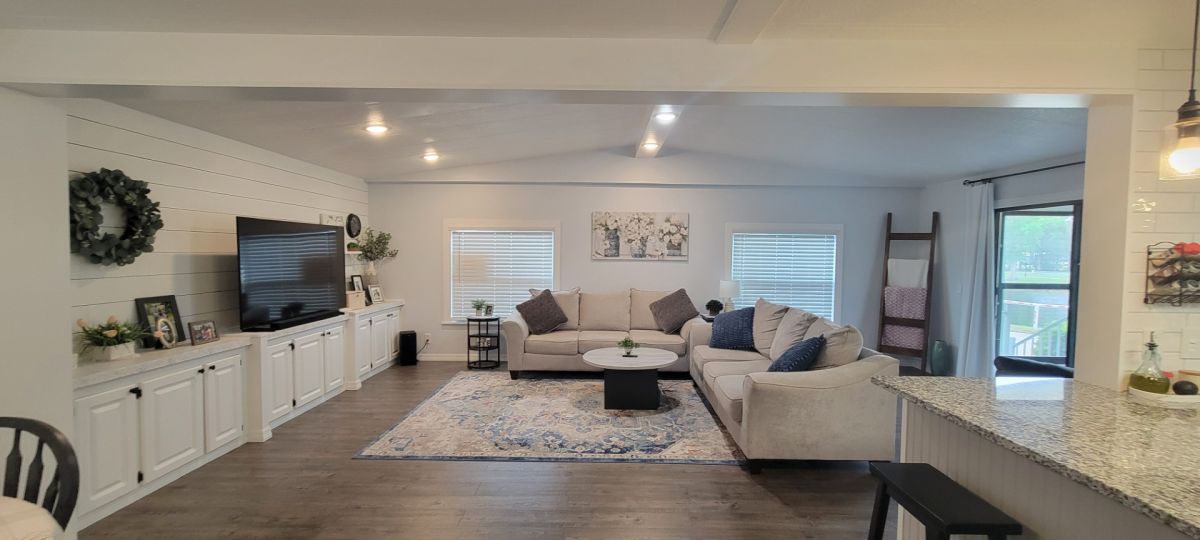 8007 Palm Harbor Way