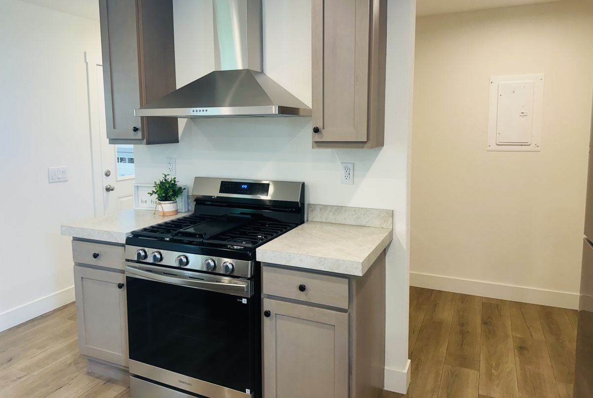 10101 Daisy King Drive