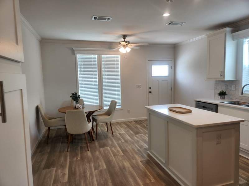 5200 28th Street North, #126