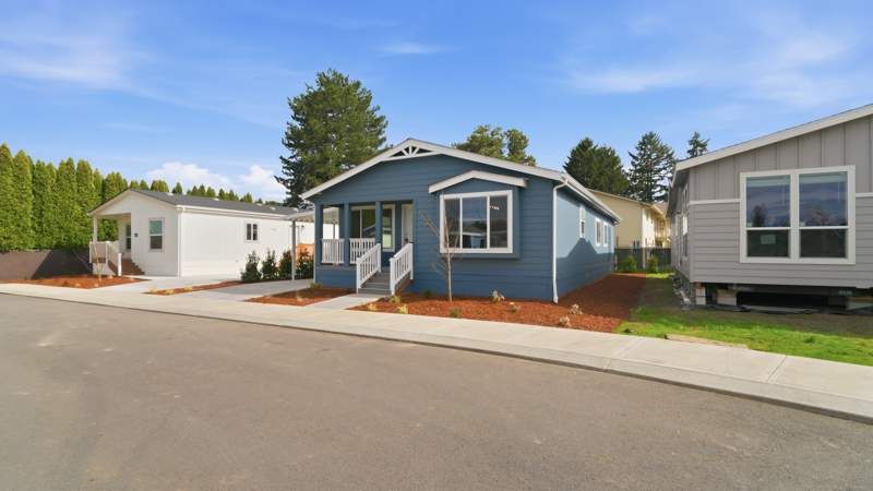 2410 Lancaster Dr. SE, #1011