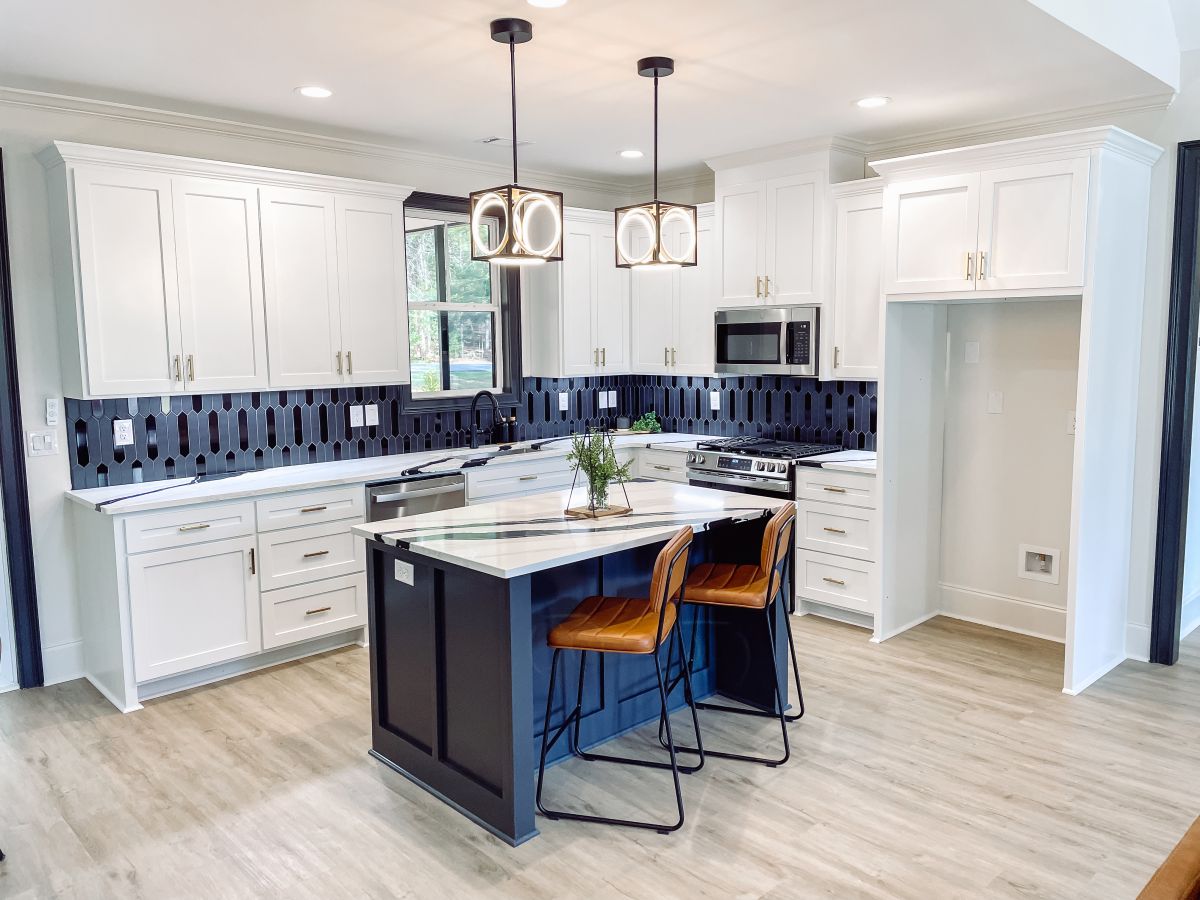 305 Wellington Court