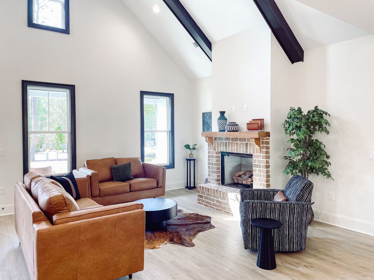 305 Wellington Court