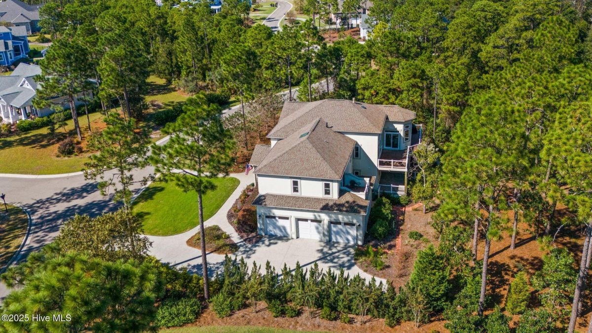 3618 Holly Harbor Drive