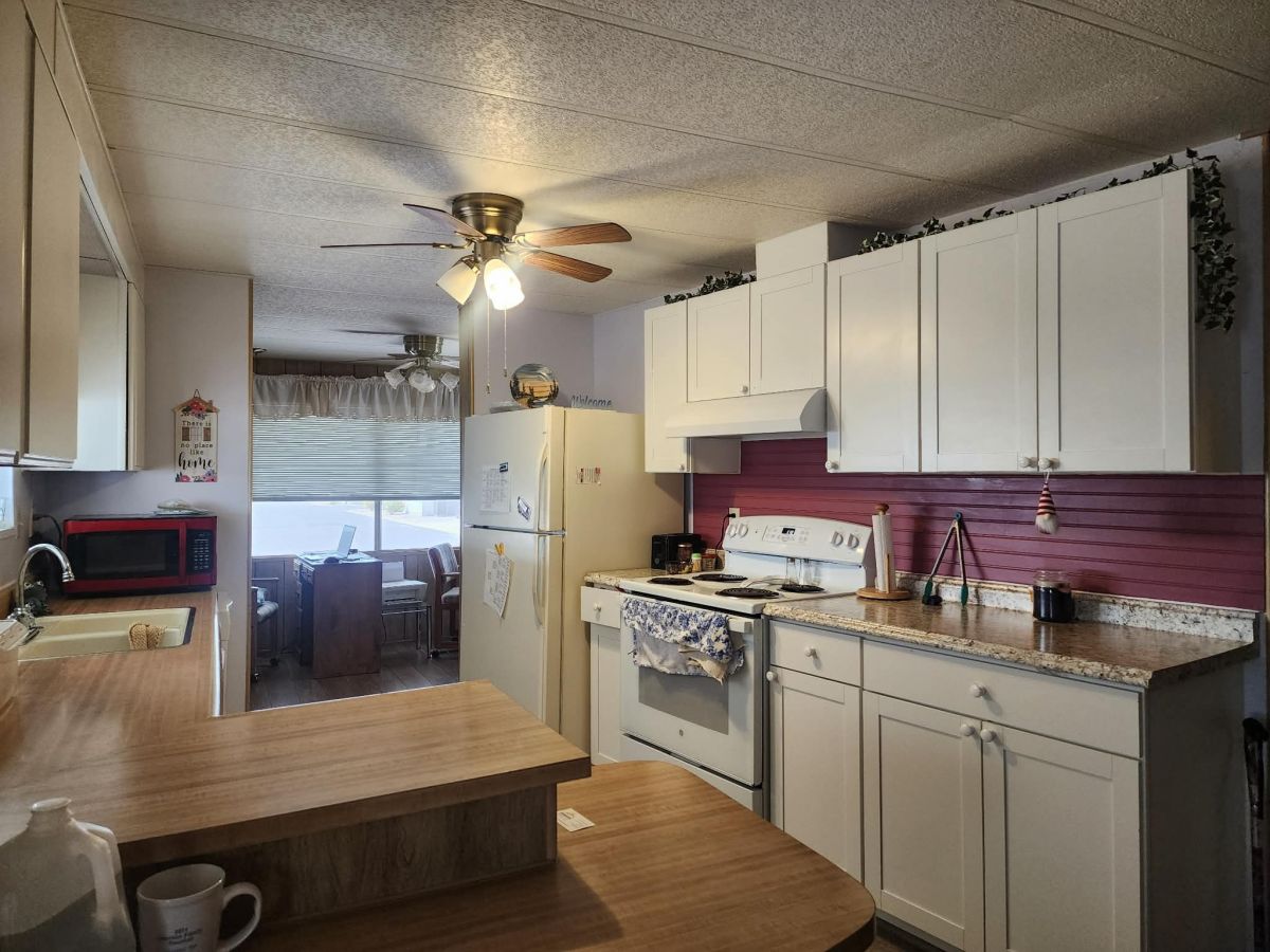 10936 E. APACHE TRAIL, LOT#8