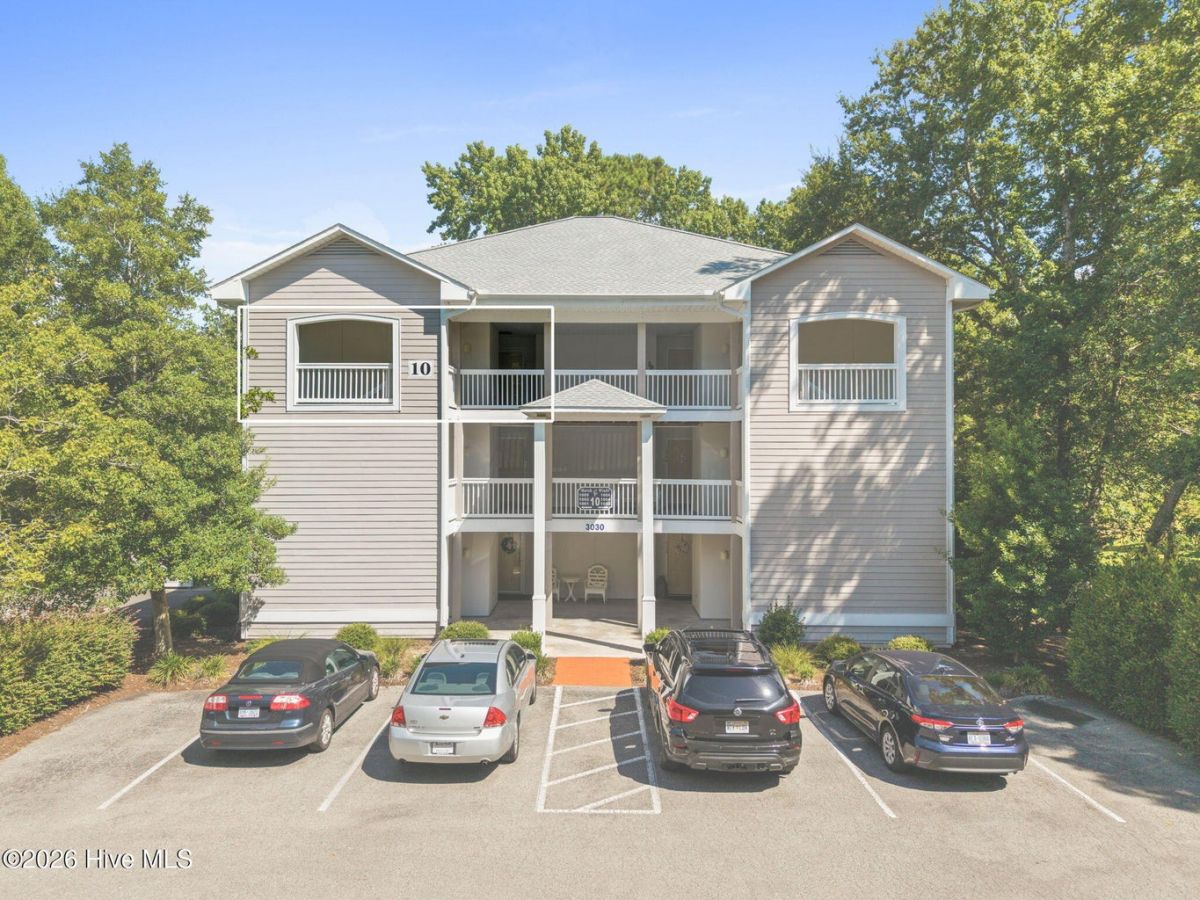 3030 Marsh Winds Circle