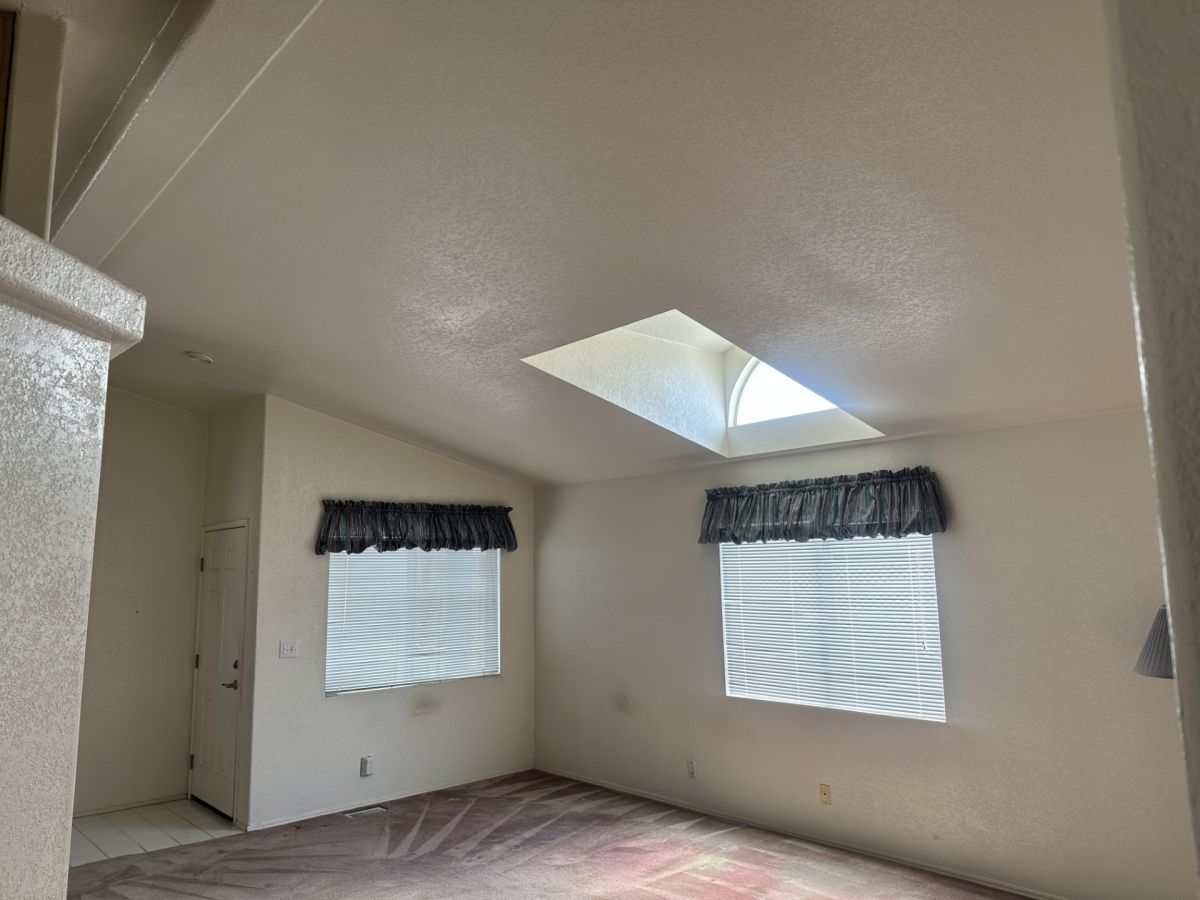 32371 Alipaz Street #050