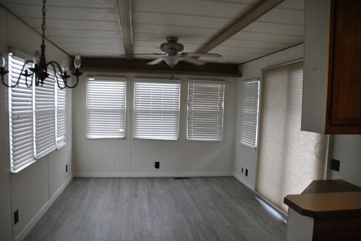 200 S. Dolliver St, Site 050