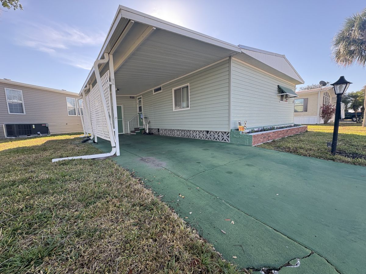 2552 NE Turner Ave #0079