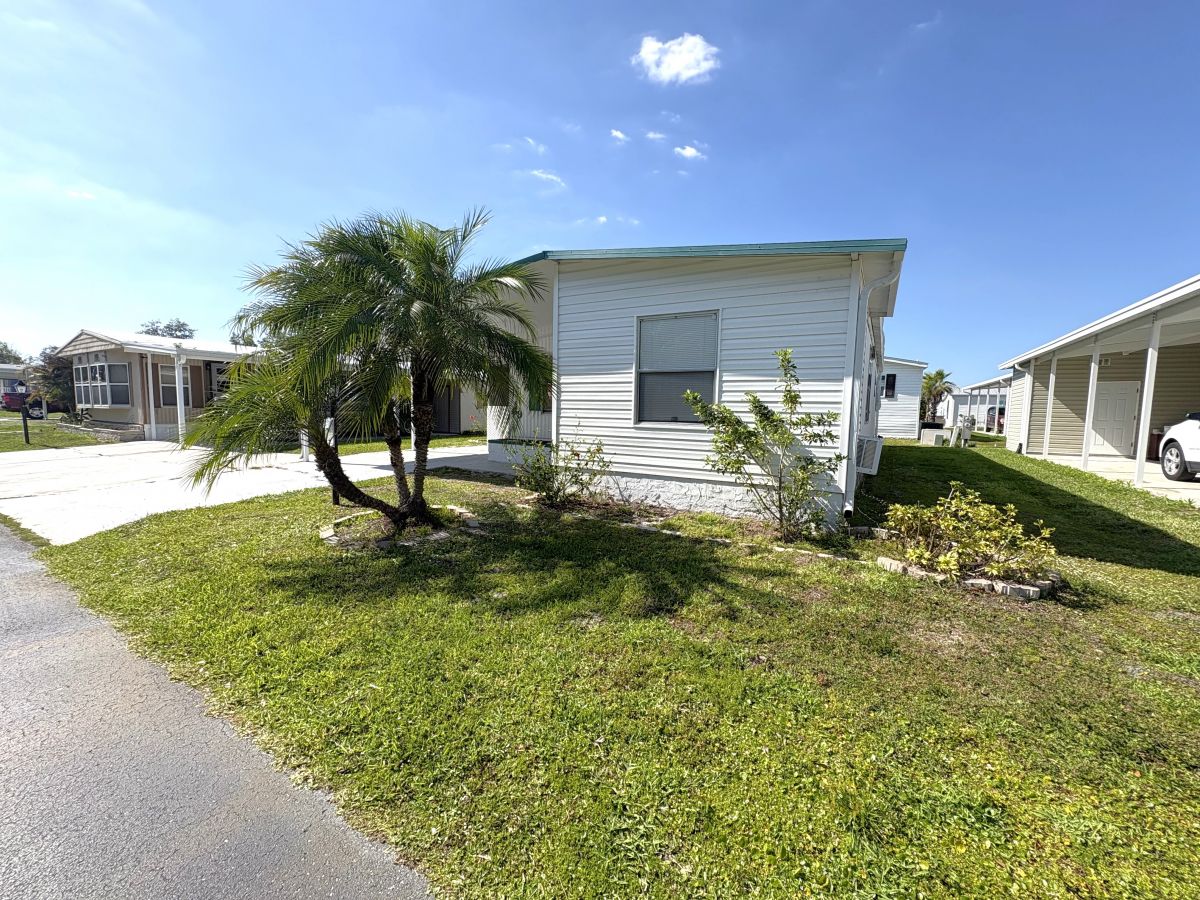 2552 NE Turner Ave #0069