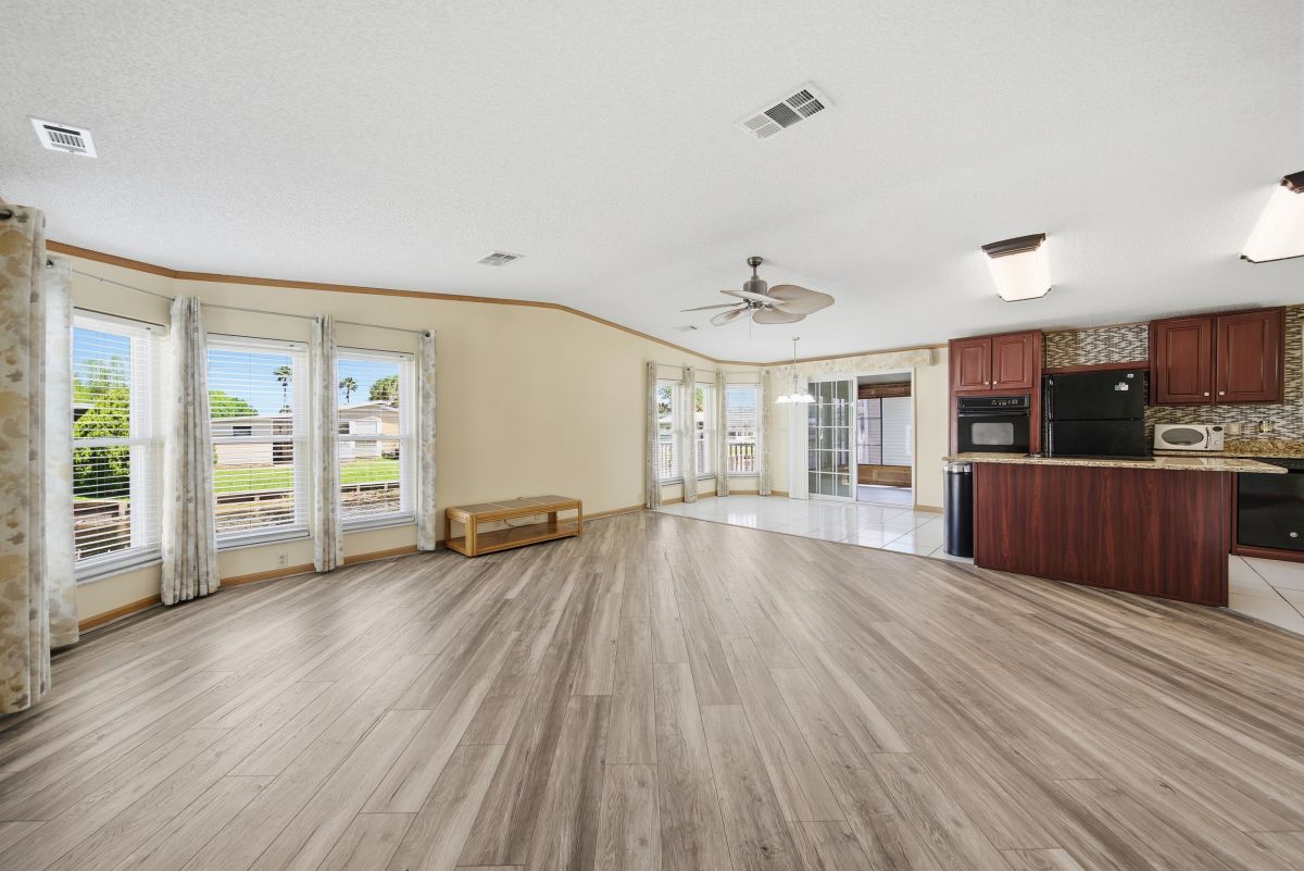 3000 US HWY 17/92 W, LOT #292