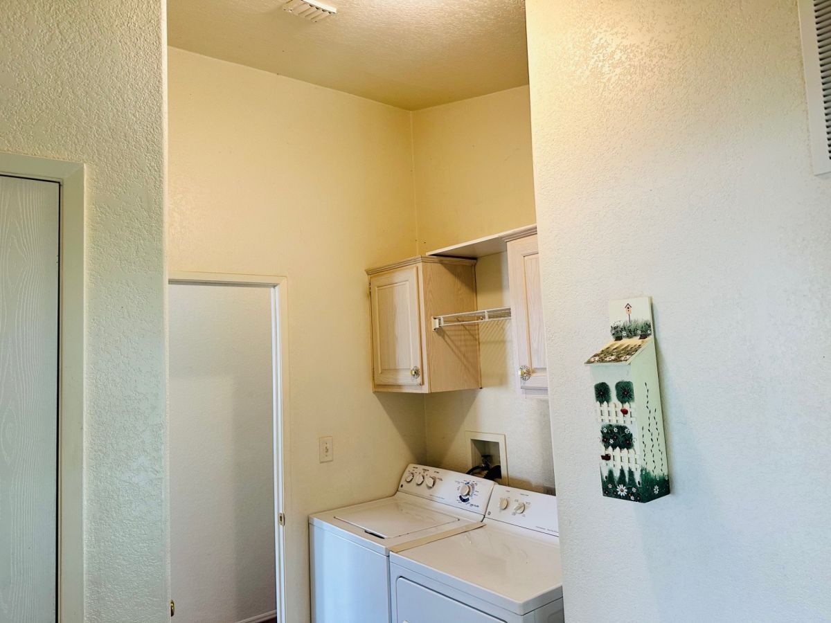 32371 Alipaz Street #050