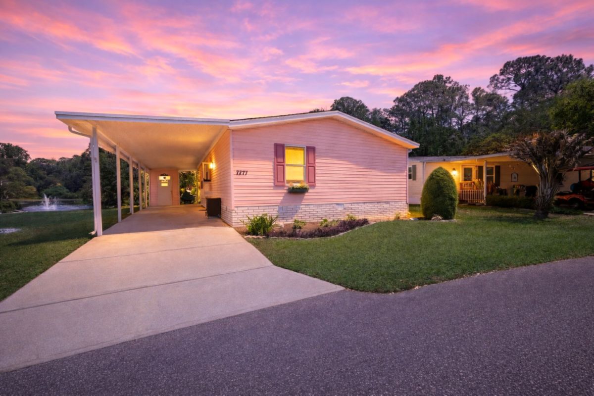 2657 S. PEBBLEBROOK DR.