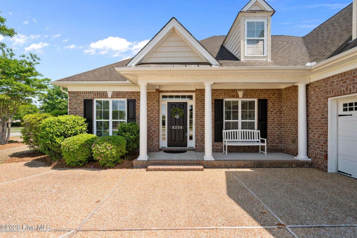 8256 Ibis Point
