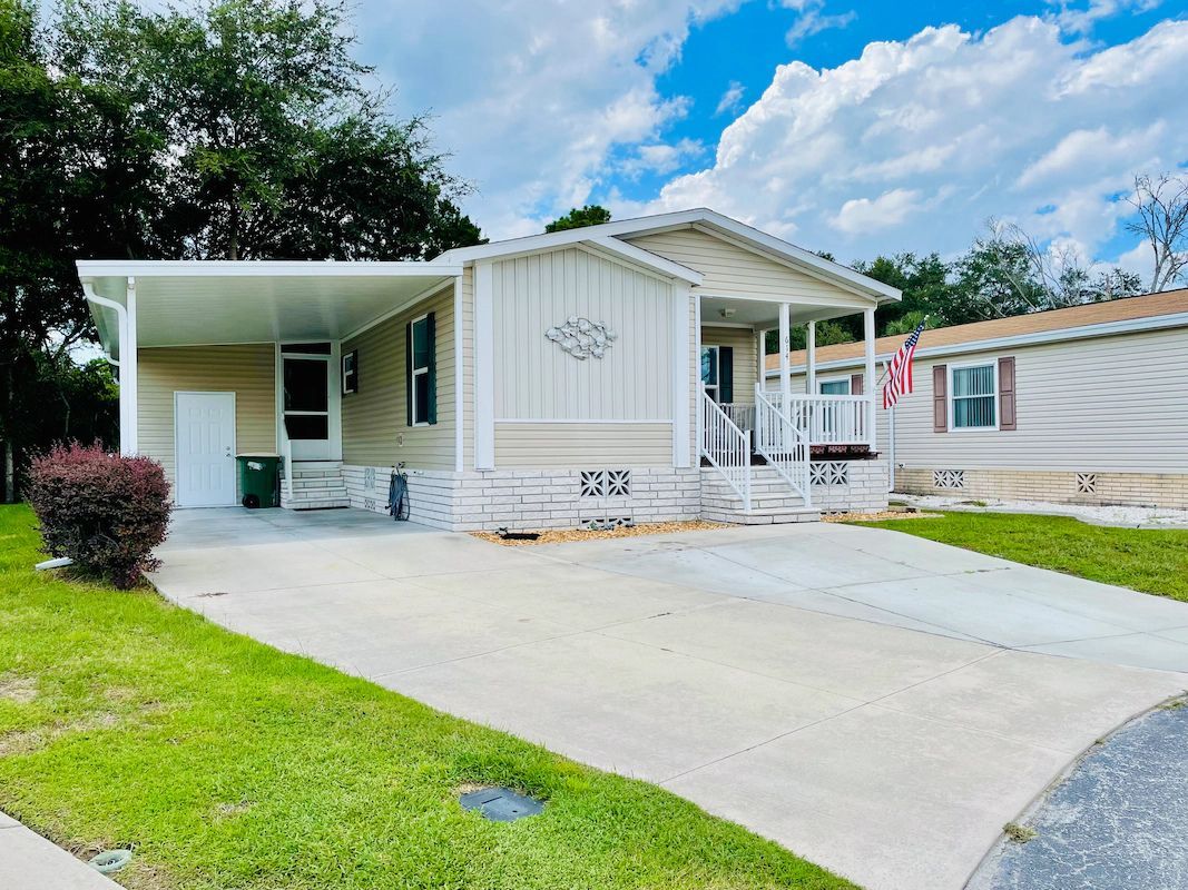 614 S Crooked Tree Path