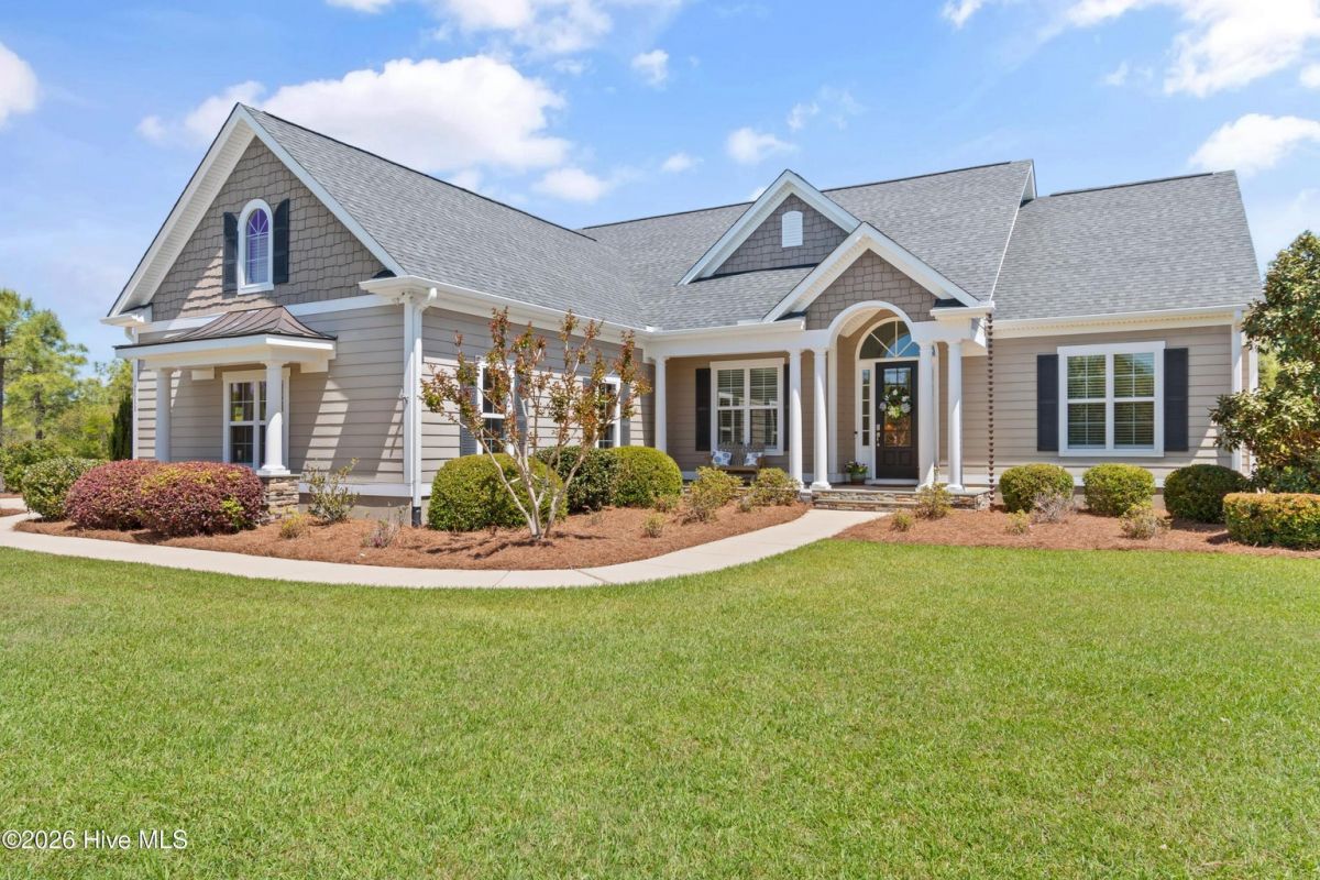 3668 Holly Harbor Drive