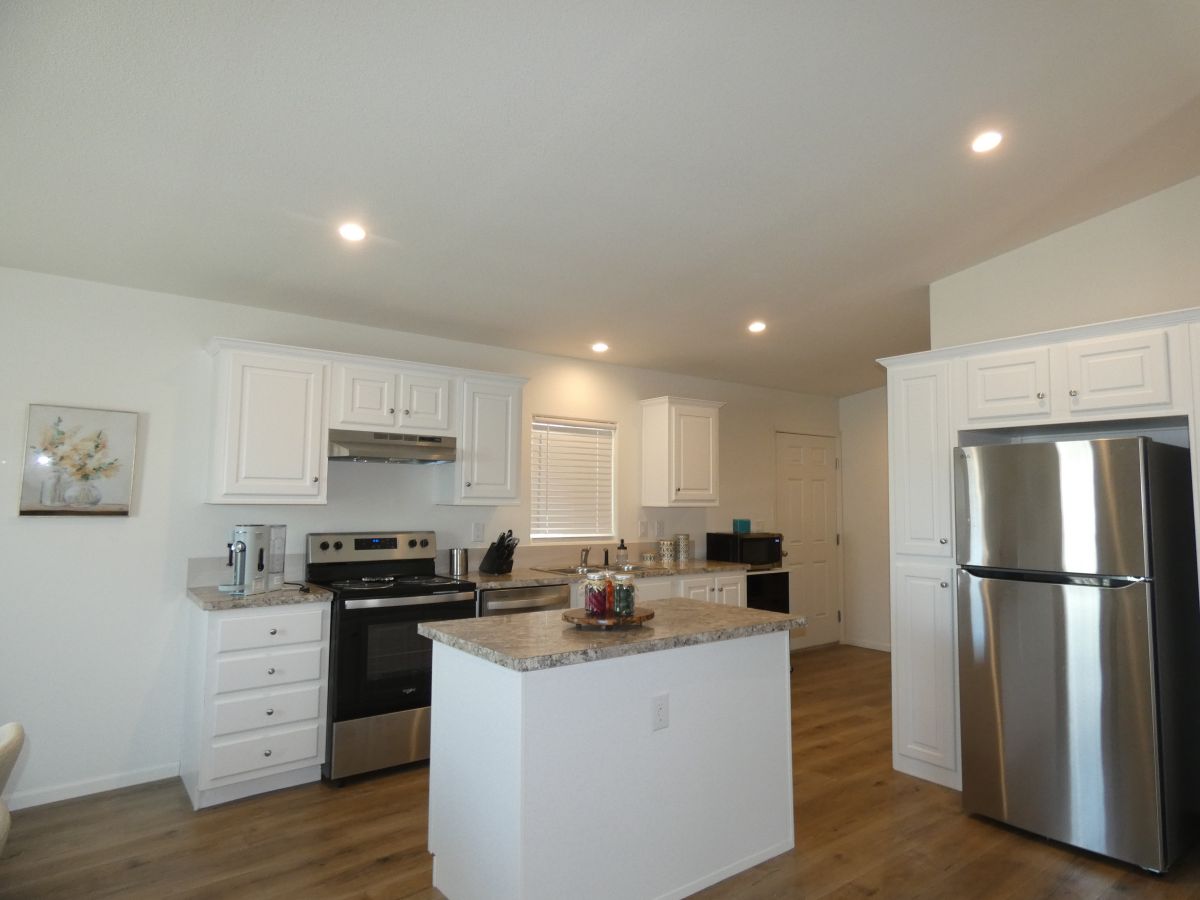 1110 North Henness Road, Site 02051