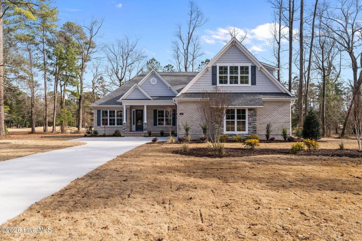 584 Morely Circle