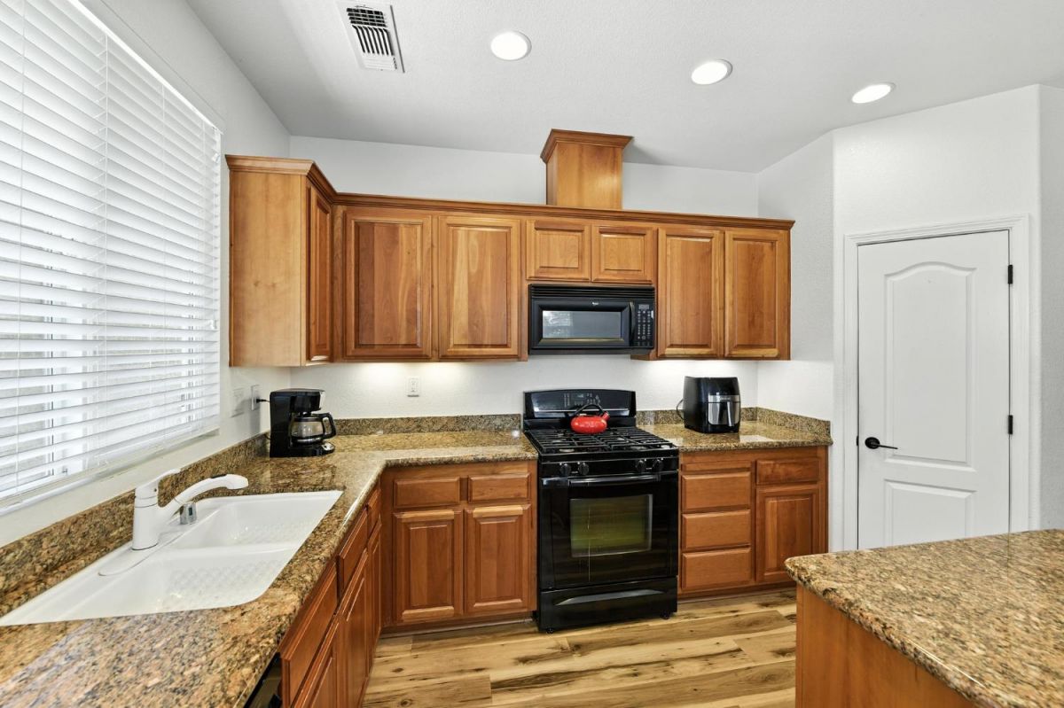 2010 Ranch Bluff Way