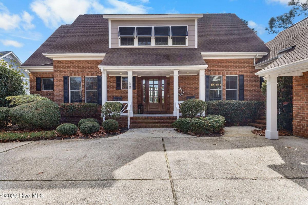 3465 St James Drive