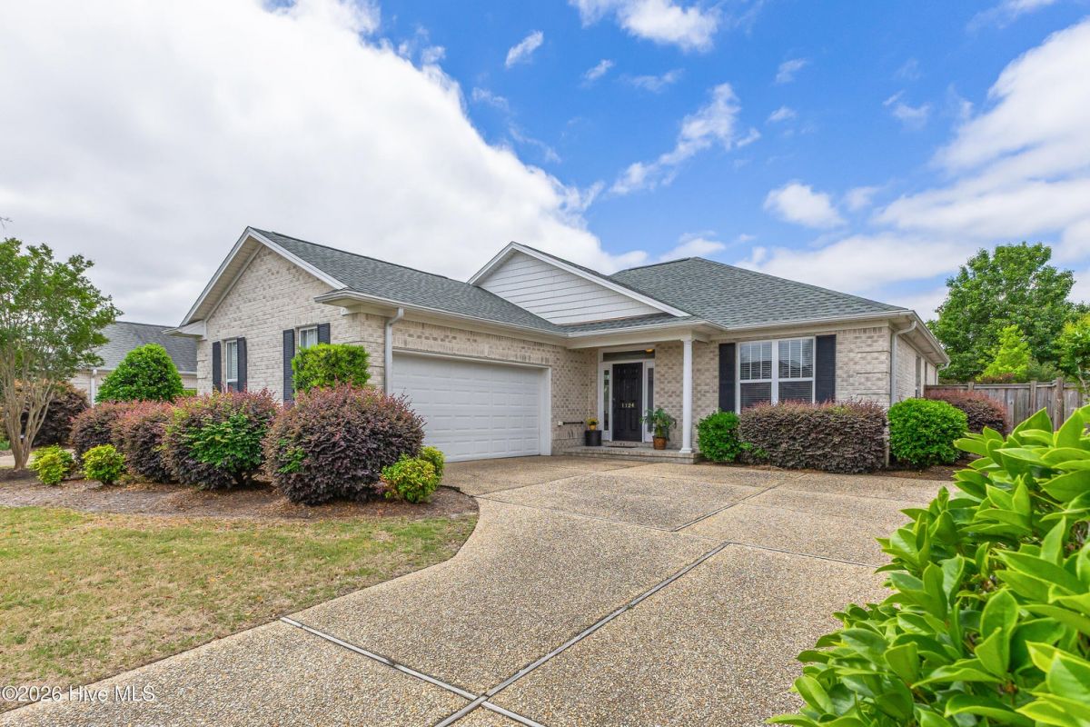 1124 Garden Club Way