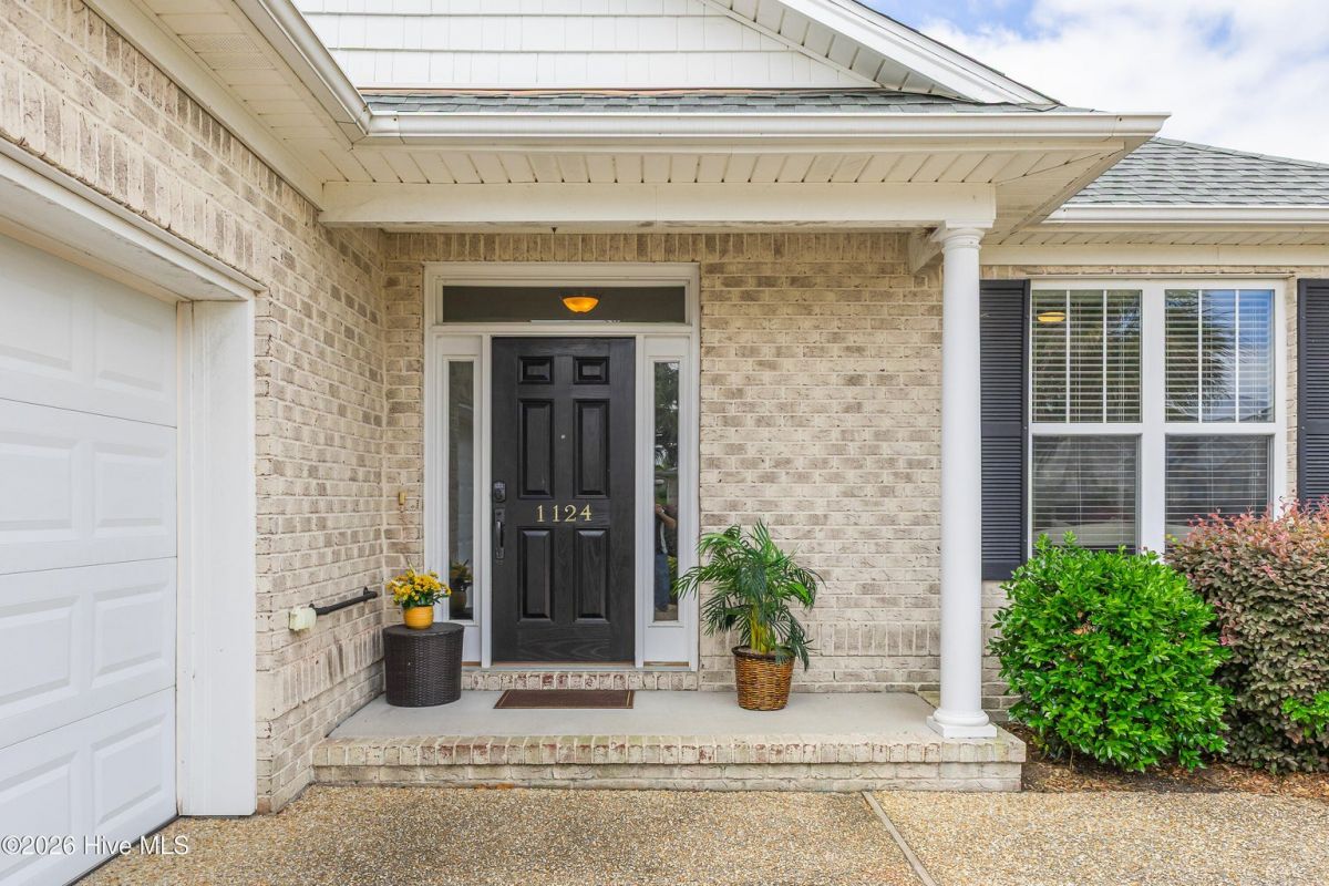 1124 Garden Club Way