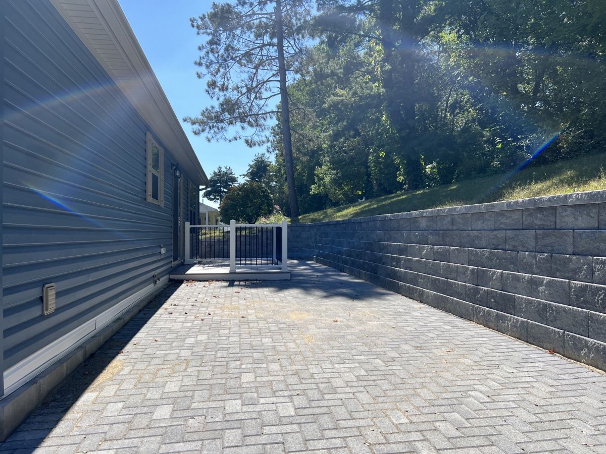 4 Brookside Drive