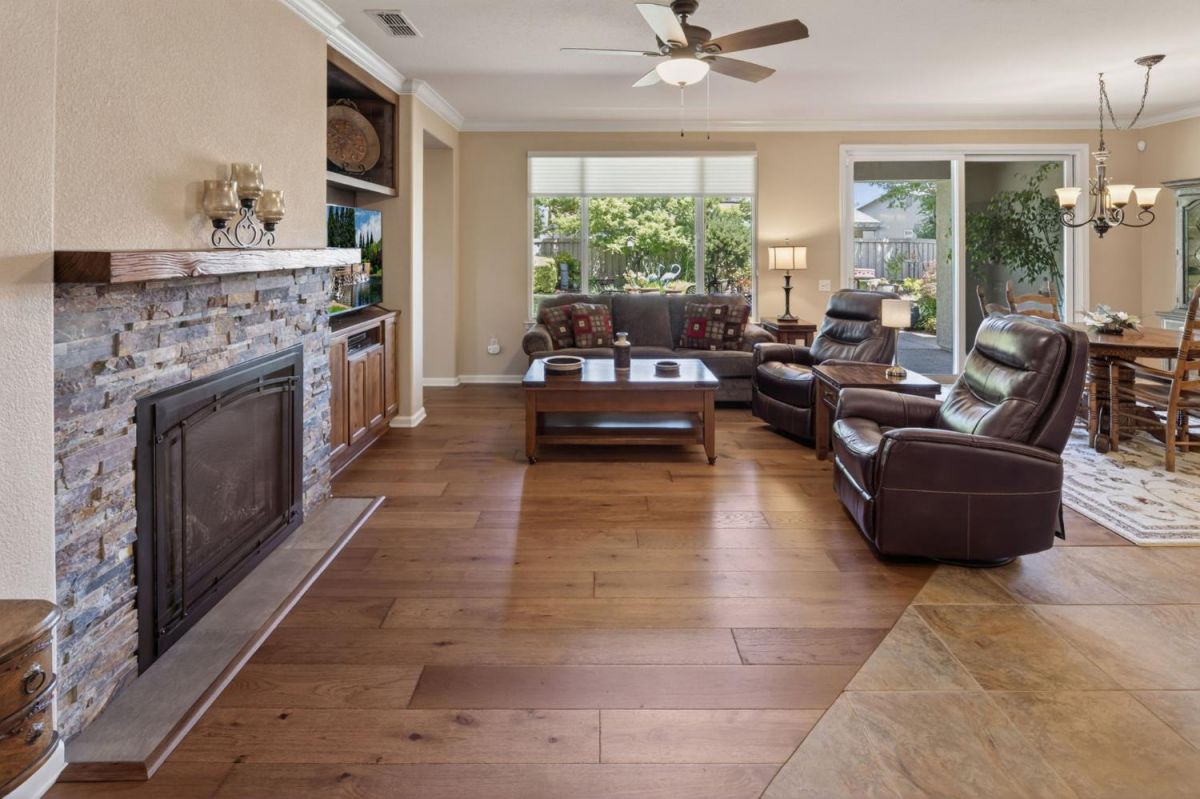 671 Violet Lane