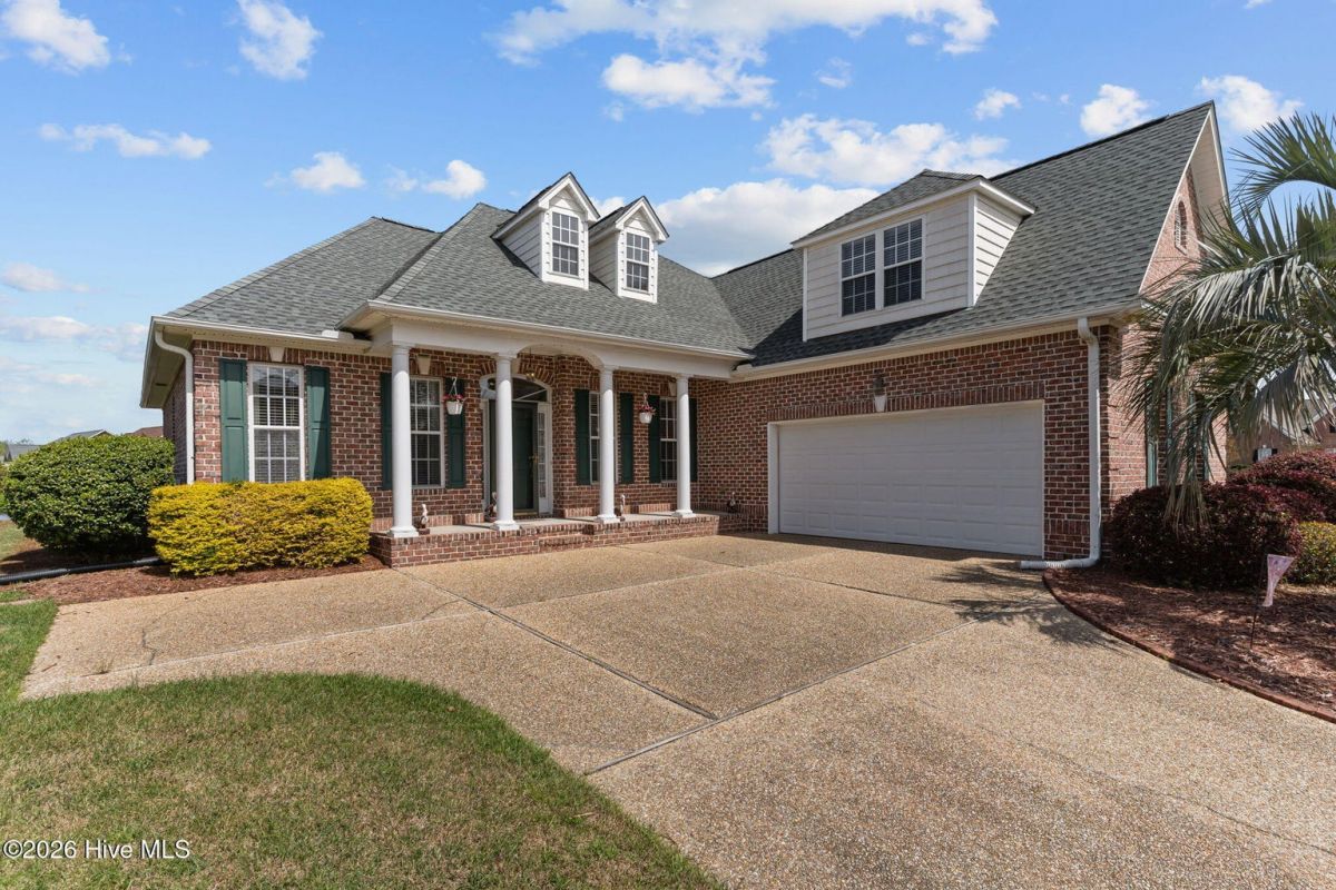 1035 Golden Sands Way