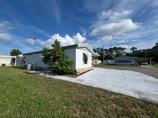 228 Poppy Dr.