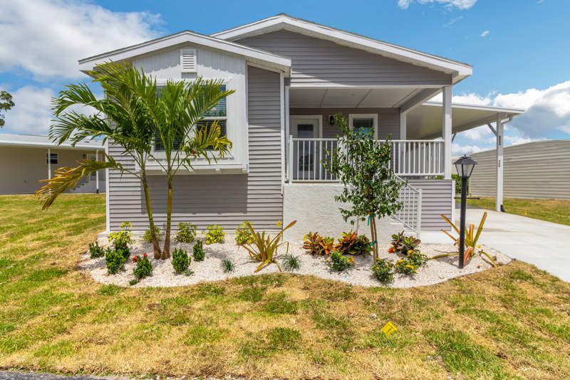 8866 Royal Manor Circle