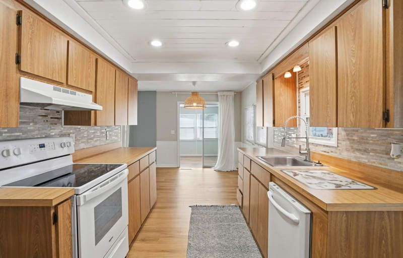 1200 Teahouse Drive