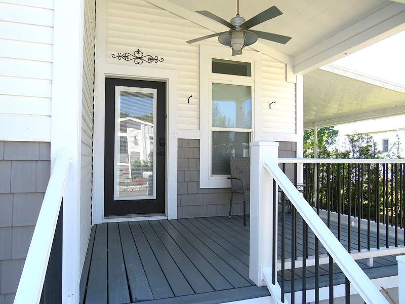 929 Olive Dr.