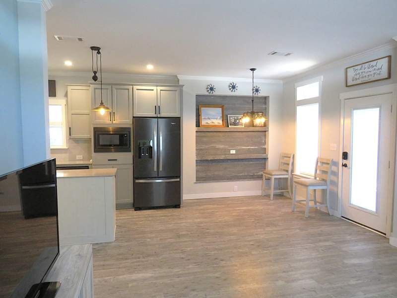 929 Olive Dr.