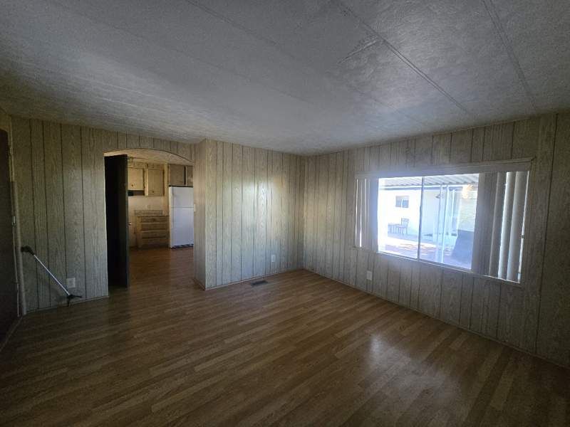 2601 East Allred Ave #11