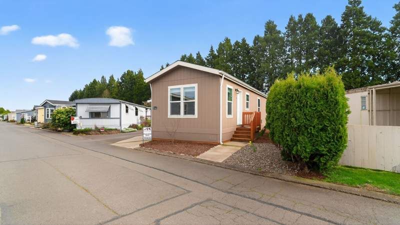 2200 Lancaster Dr SE #9A