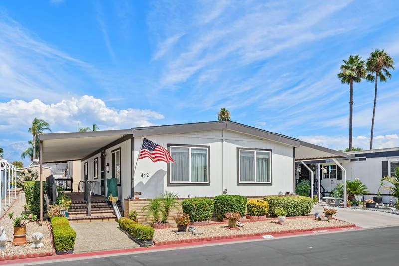 1456 E Philadelphia St #412