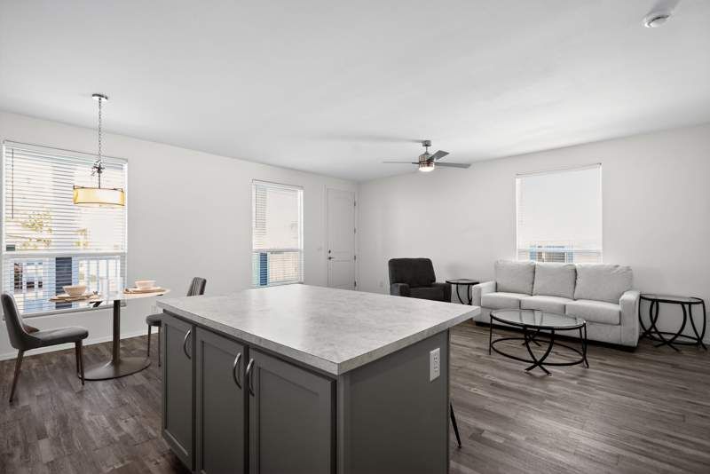 4470 E. Vegas Valley Dr. #112